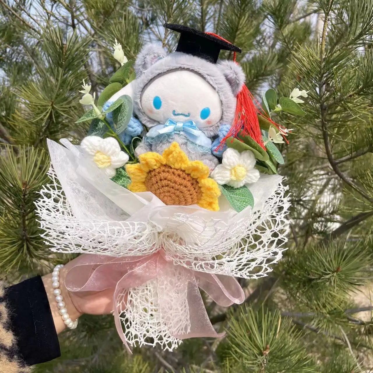 Hello Kitty Plush Bouquet — Kawaii Sanrio Graduation & Birthday Gift