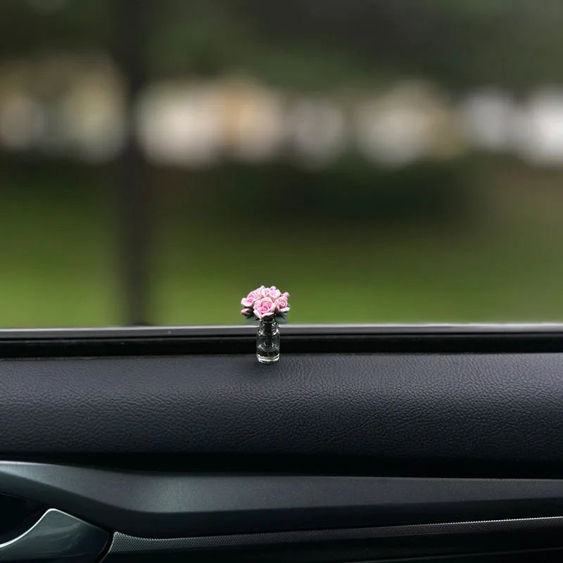 Mini Car Flower Vase — Cute Rose & Sunflower Dashboard Decor Clip