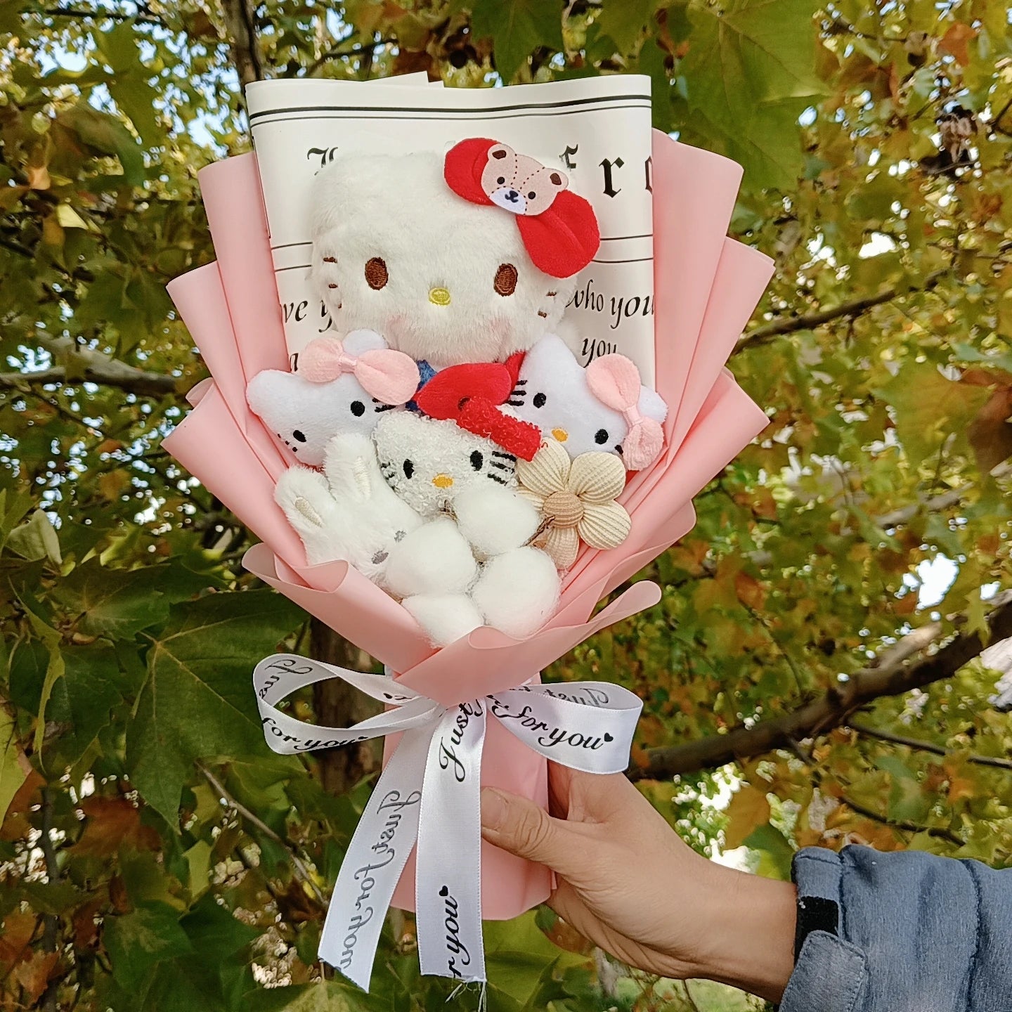 Hello Kitty Plush Rose Bouquet — Kawaii Sanrio Anime Flower Gift