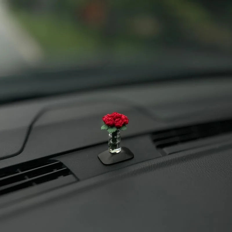 Mini Car Flower Vase — Cute Rose & Sunflower Dashboard Decor Clip
