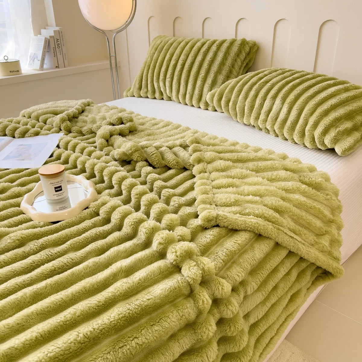 Thick Striped Fleece Blanket — Soft Multi-Purpose Throw for Bed, Sofa & Pets